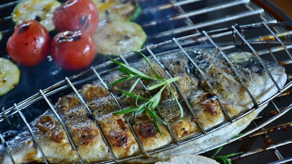 3 trucos para eliminar el olor a pescado