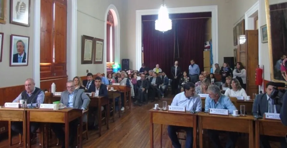 Solicitan demarcación de sendas peatonales