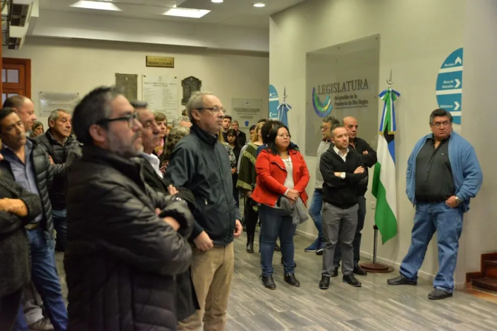 APEL reitera el pedido de pase a planta