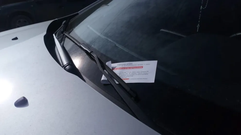 Aumentaron los avisos de multas por el estacionamiento medido