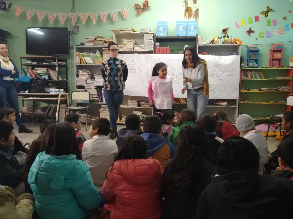 Cerca de 300 chicos participaron de la jornada de Cuentos y Memoria
