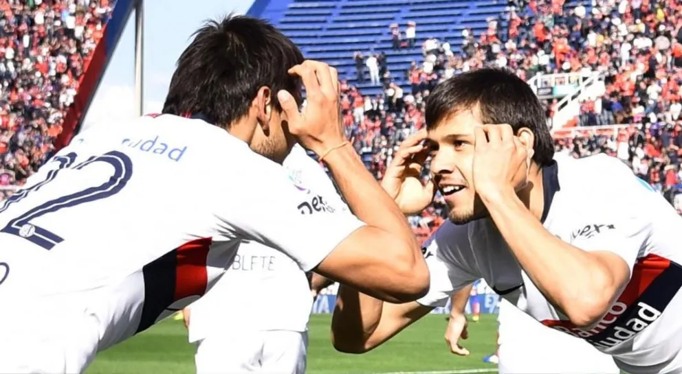 Le ganó a Unión y sigue en lo más alto