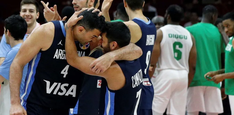 Argentina venció a Nigeria y se clasificó a la segunda fase