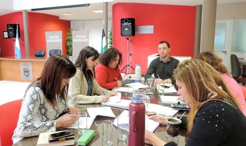 Tiene dictamen el pase a planta permanente y habrá sesión el miércoles para aprobarlo