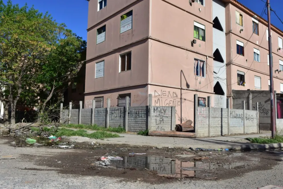 Un joven terminó con un cuchillo clavado en su cintura tras una pelea