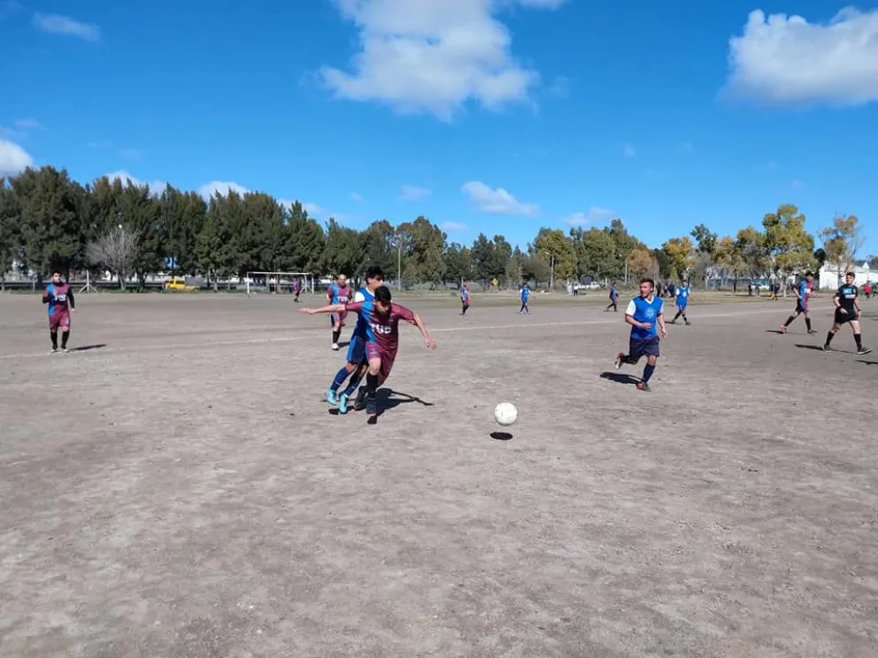 Arrancó la Liga Universitaria