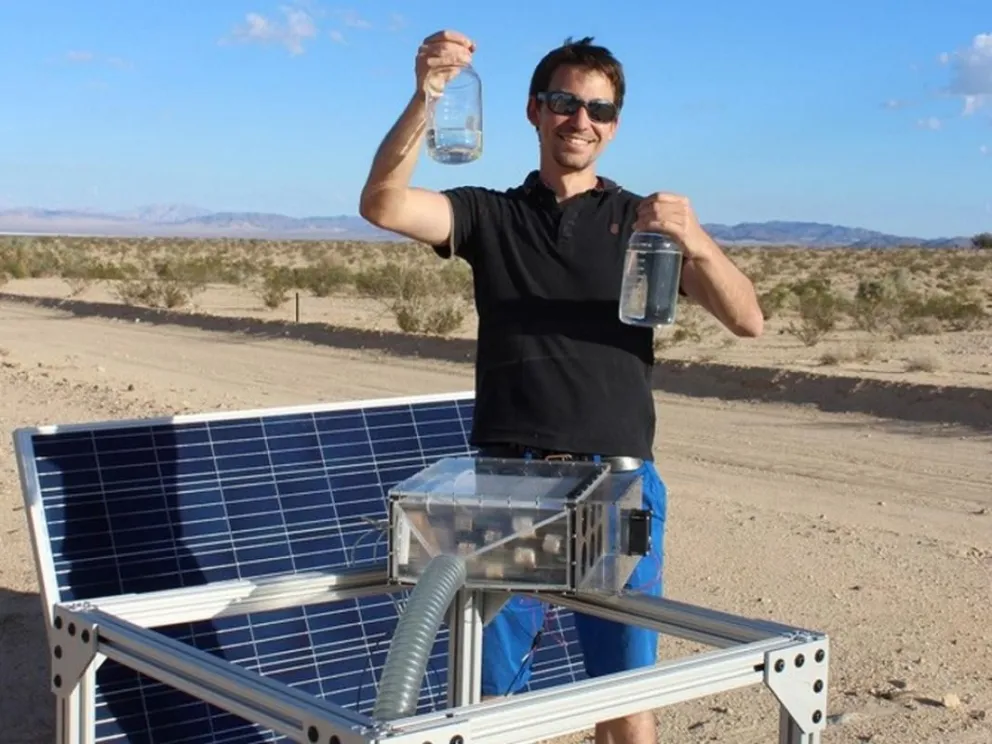 Extraen agua del aire más seco del desierto