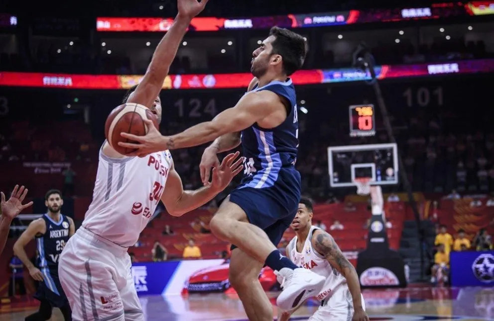 Argentina se mide con Serbia por el pasaje a semifinales