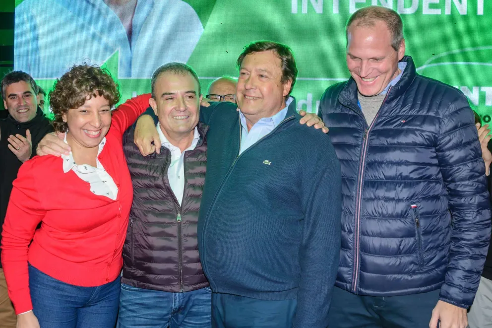 “Yo sé que tengo que ser un intendente  que los defienda a ustedes”