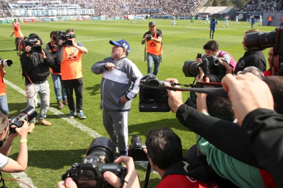 El día de la vuelta de Diego al fútbol argentino
