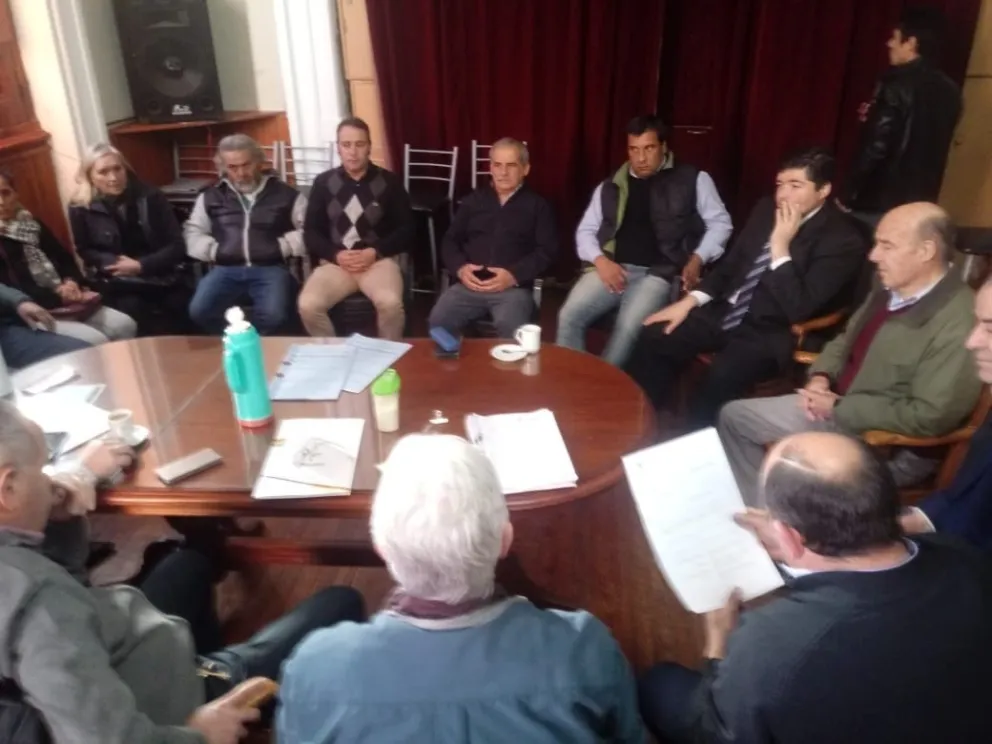 Chacareros piden mantenimiento de caminos rurales