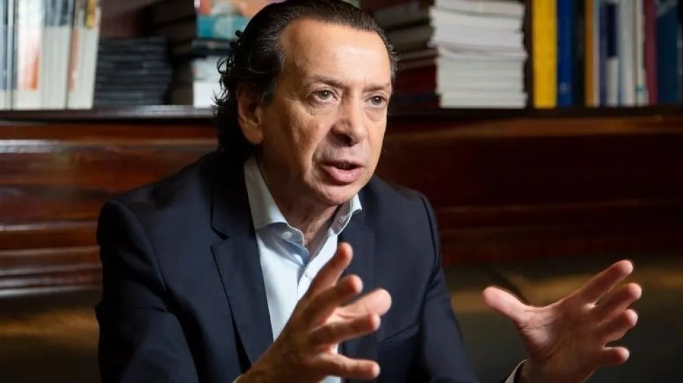 Comenzó la negociación por el pago de un  bono a privados