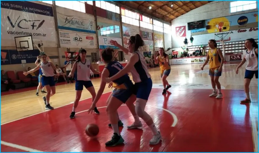 Primera victoria de las chicas