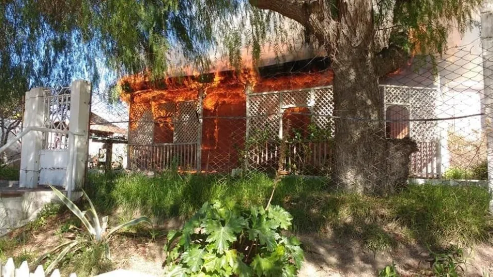 Impactante incendio en el Museo Histórico de San Antonio