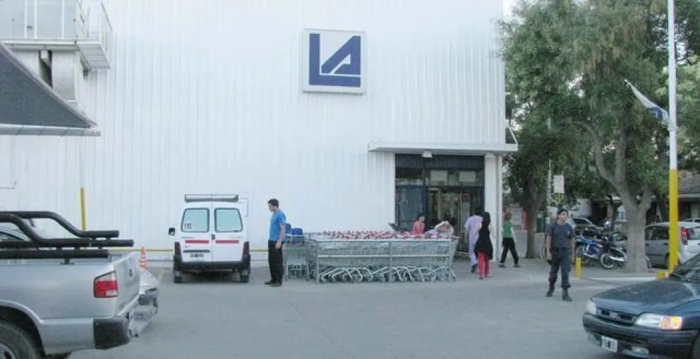 El lunes que viene no abren los supermercados en Viedma