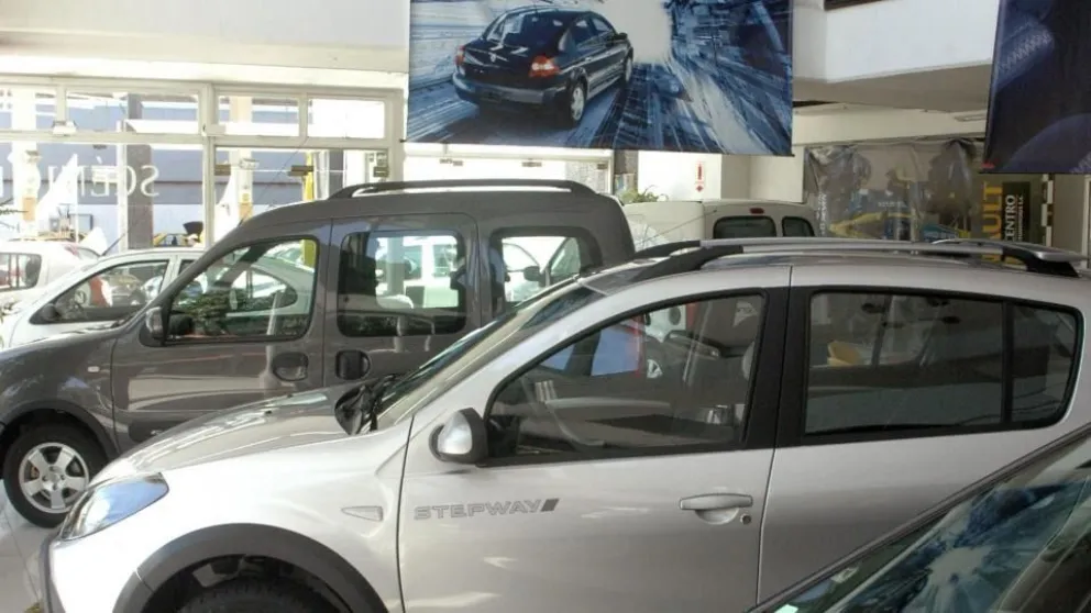 Se necesitan 31 sueldos para comprar un auto  0Km