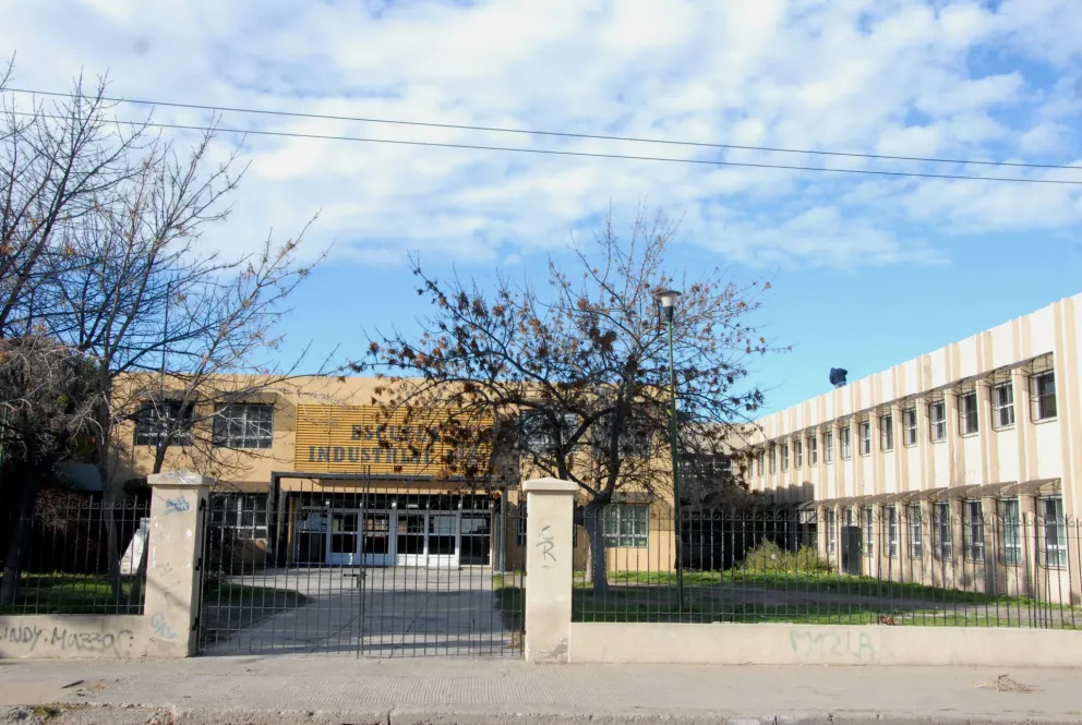 Expectativa en la Escuela Industrial por la construcción del SUM