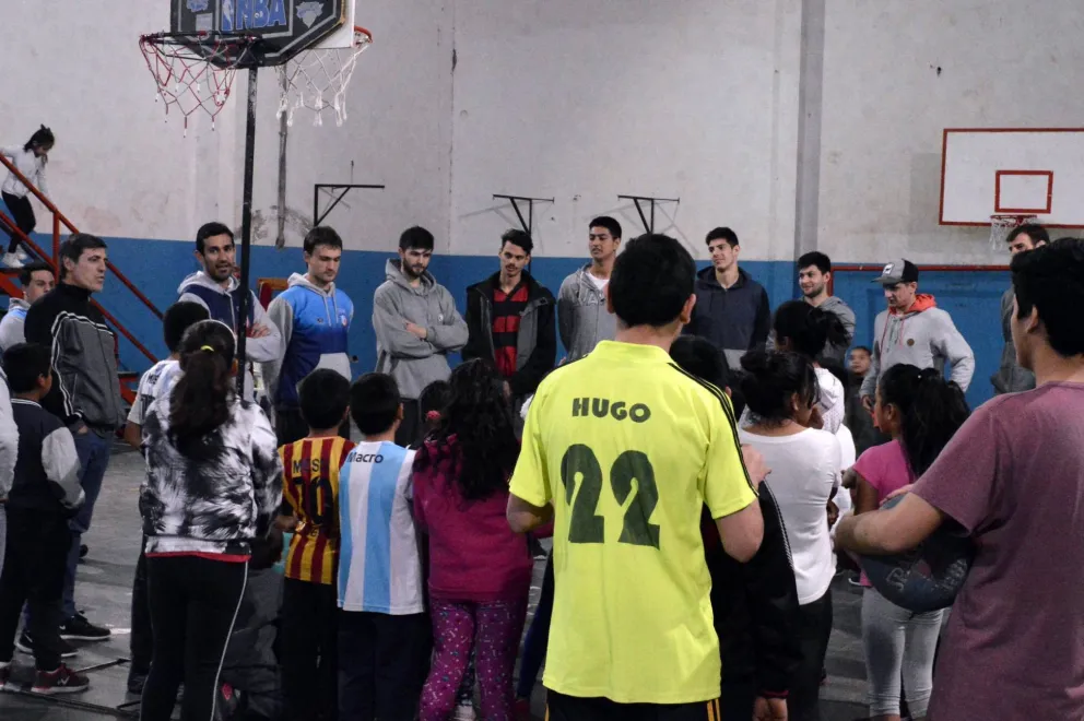 Linda tarde de juegos en el barrio Lavalle