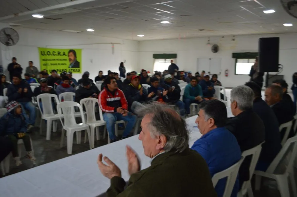 Loteo Sosa, firman acta acuerdo con Uocra Patagones
