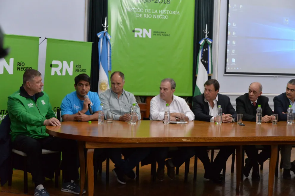 Presentaron la pista internacional de canotaje en Viedma