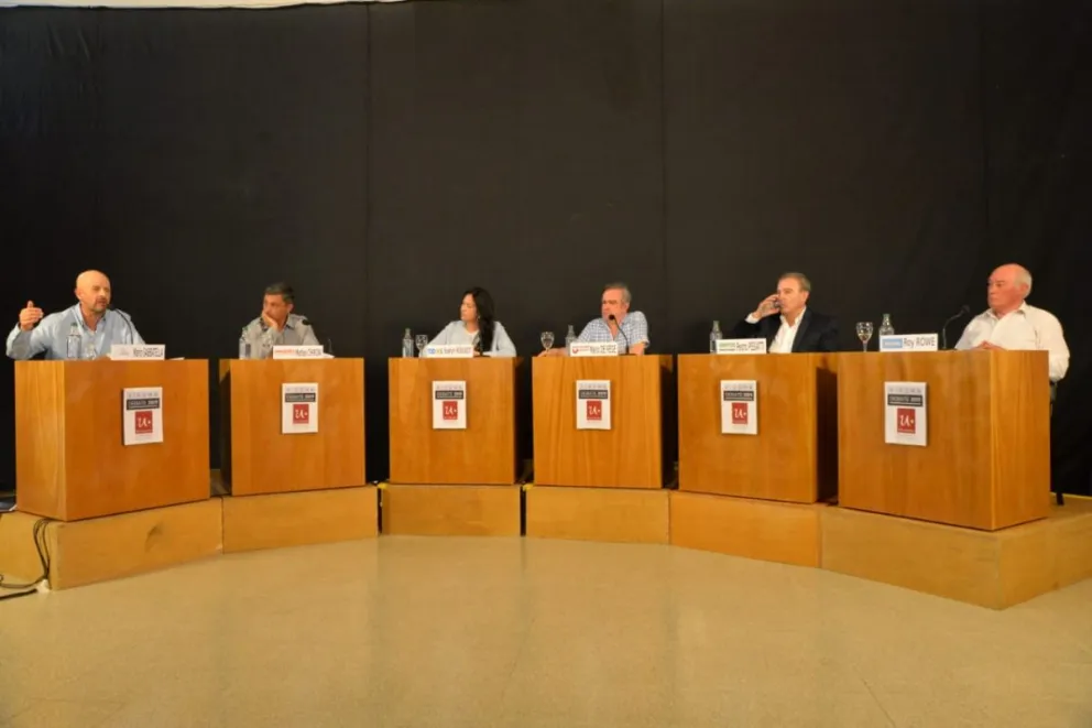 Se desarrolló el esperado debate de candidatos a intendente