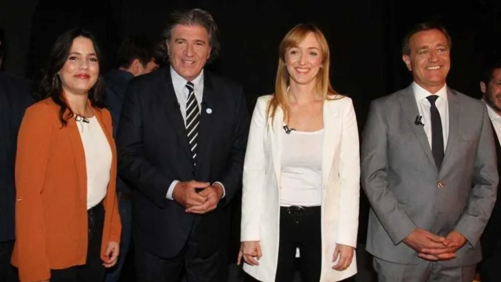 Elecciones en Mendoza: electores acuden  las urnas