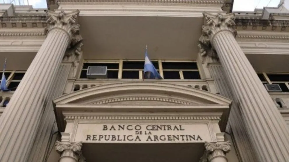 El Banco Central busca limitar la compra de dólares