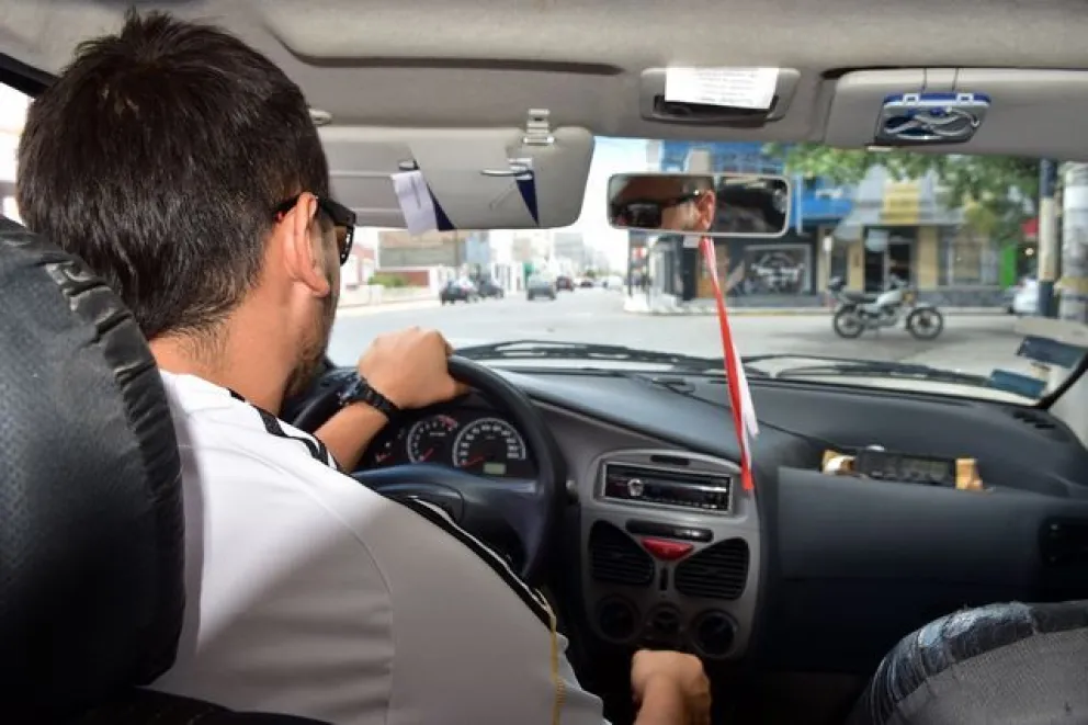 Ya se aplica el segundo aumento en la tarifa del taxi