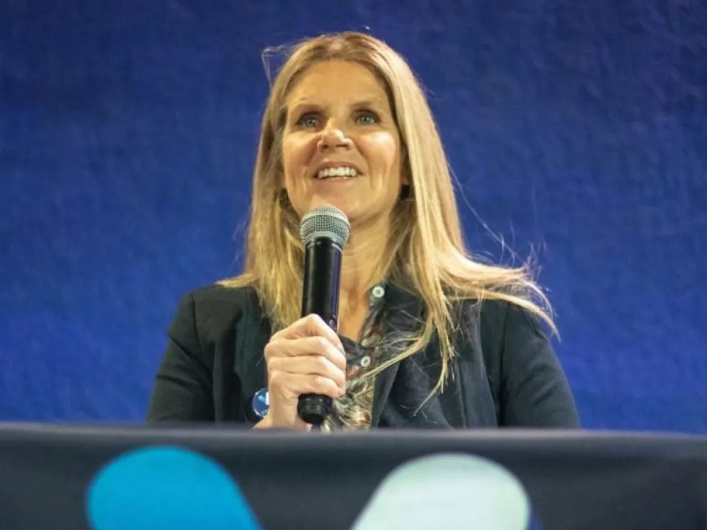 NOS: Cynthia Hotton pidió que se prohíba la venta de misoprostol