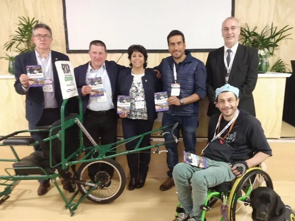 Presentaron una nueva silla para trekking adaptado