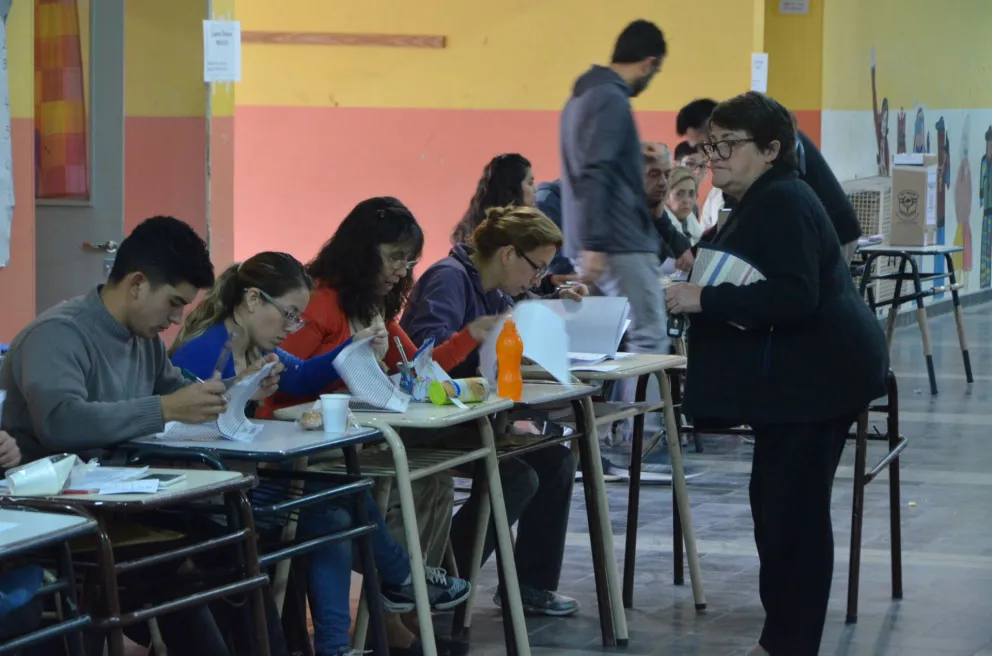 Juntos realizó una denuncia por violación de veda electoral