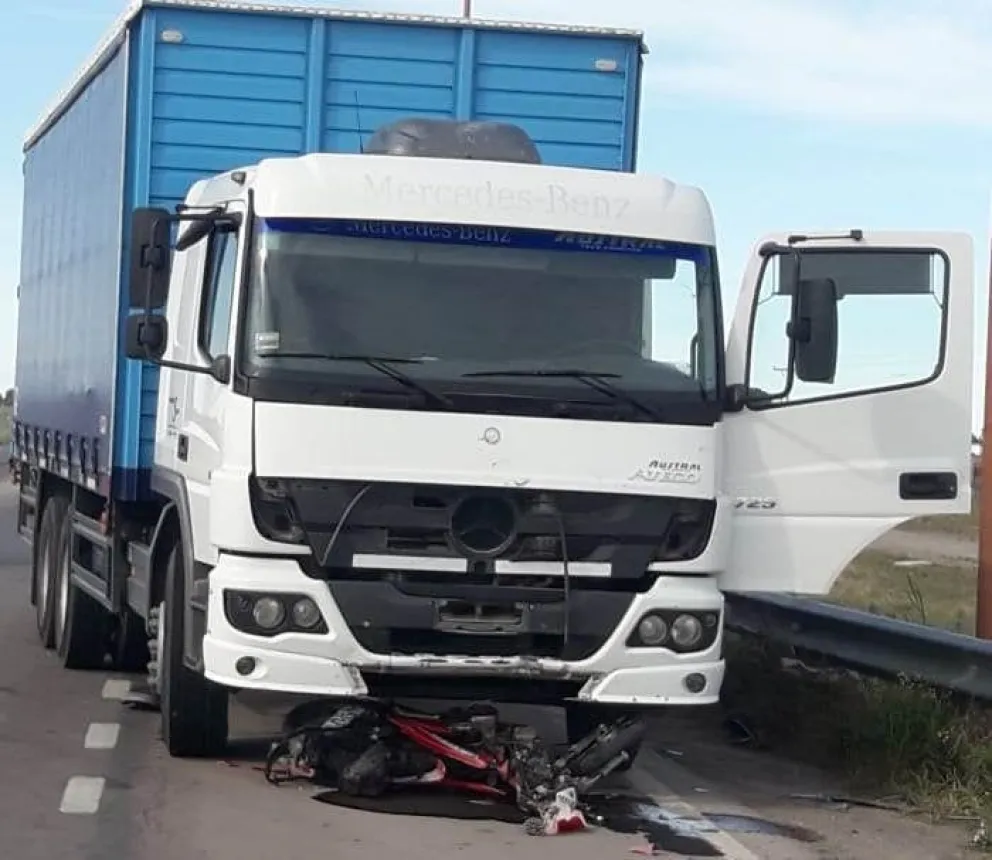Murió el joven motociclista que se accidentó este martes