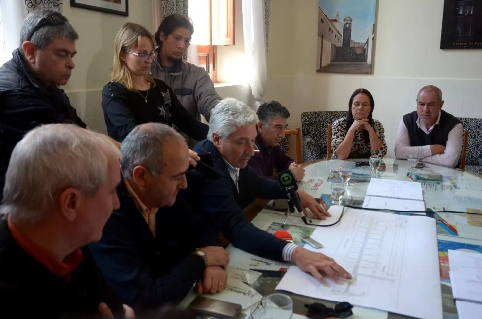 Anunciaron la finalización del asfalto para el bulevar Moreno
