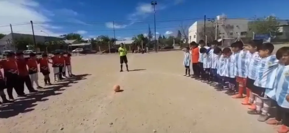 Diez tiros en un partido infantil