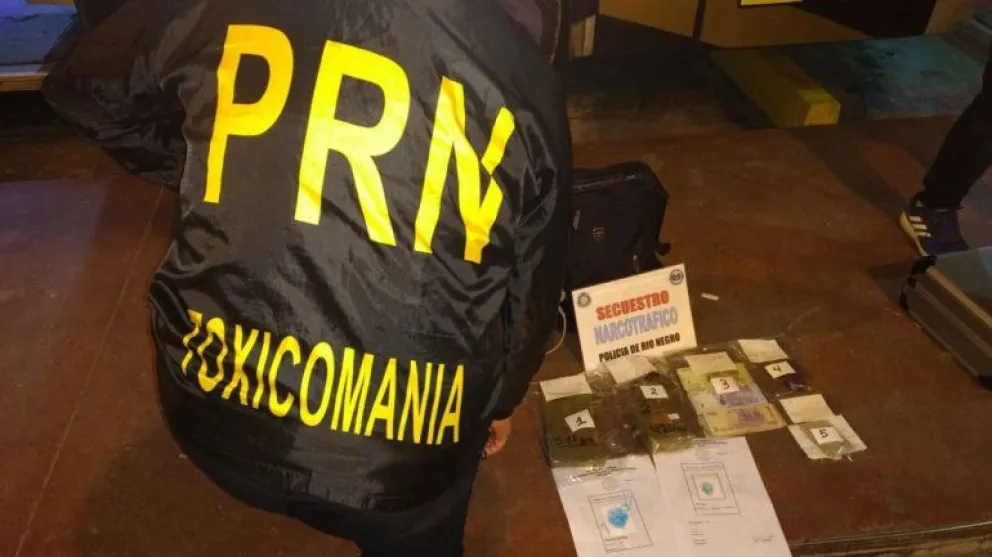 Dijo que ganó medio millón y se compró un auto y cocaína