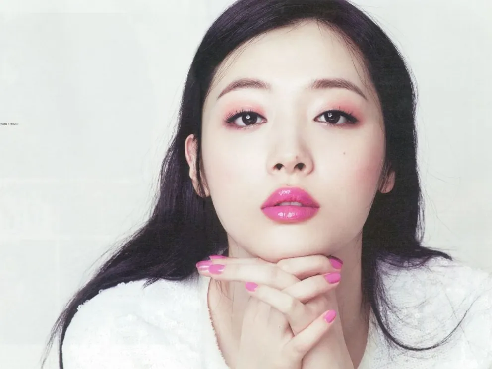 Hallan sin vida a Sulli, estrella del k-pop