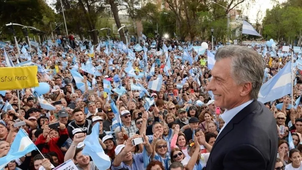 Macri prepara la “marcha del millón” antes del segundo debate