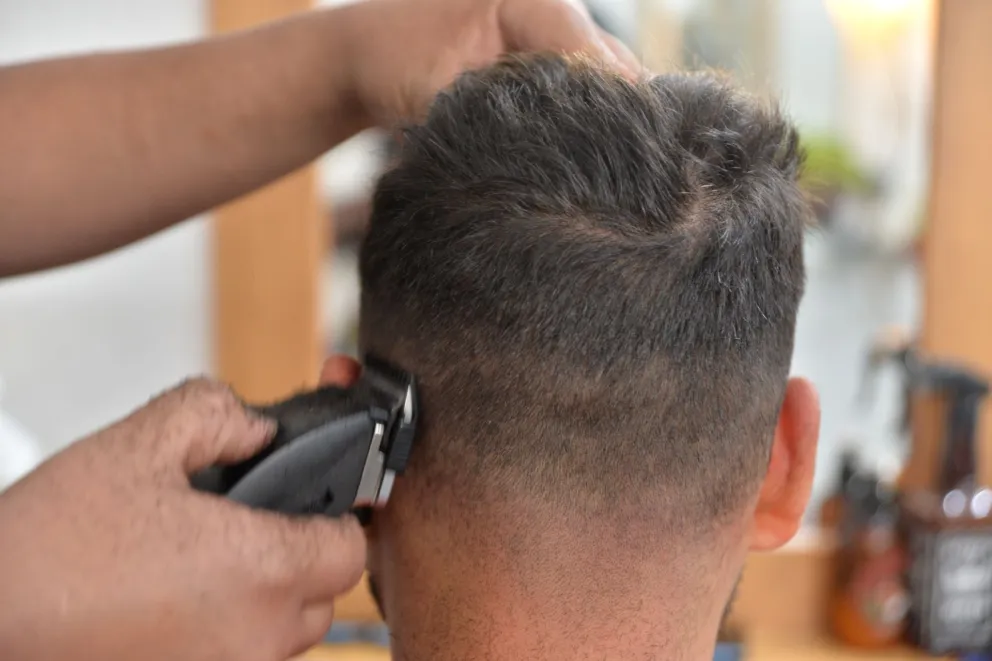 Este viernes cortarán el pelo de forma gratis