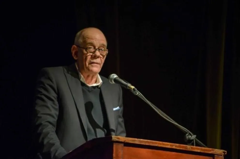 Francioni orgulloso por el desarrollo de la Feria del Libro