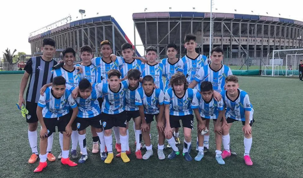 Buen arranque de los chicos de Sol de Mayo