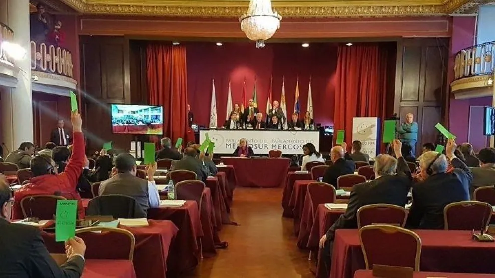 La Justicia ordena llamar a elecciones del Parlasur