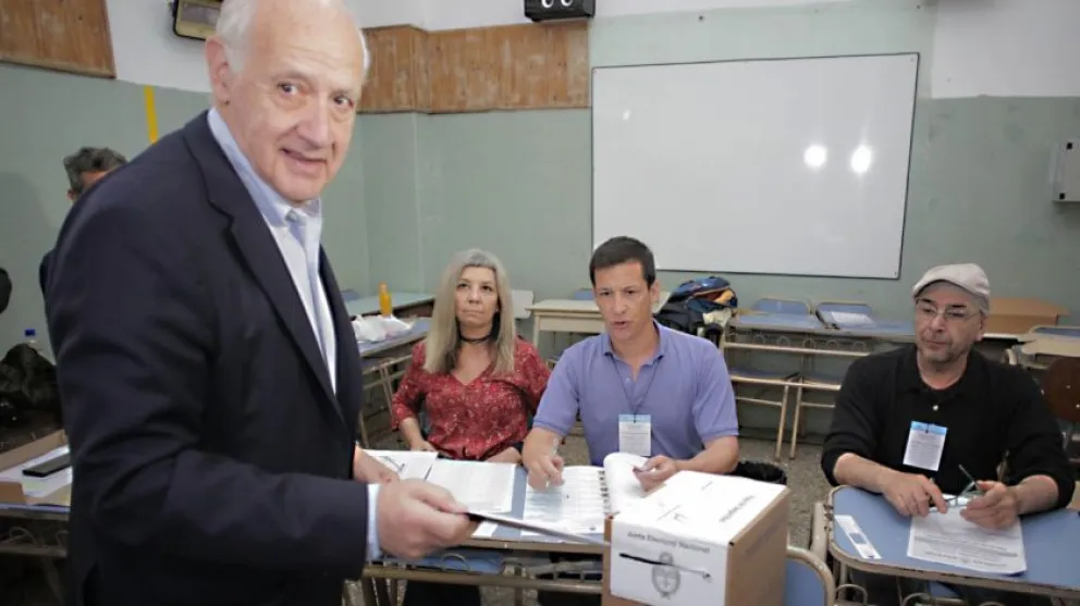 Lavagna: "Siempre es bueno que el pueblo pueda expresarse"