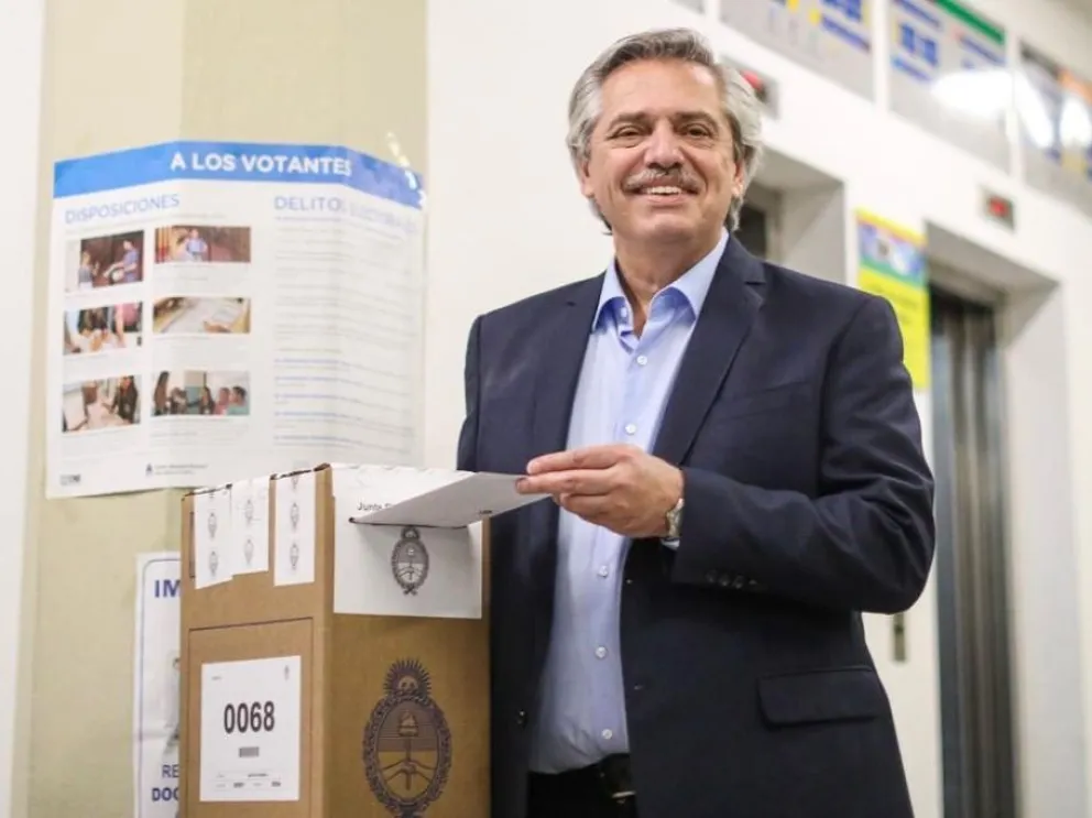 Votó el candidato presidencial Alberto Fernández
