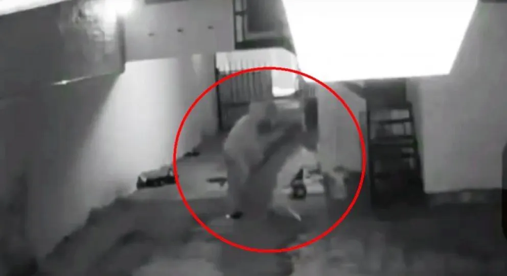 Entraron a su casa y le robaron los juguetes de su hijo
