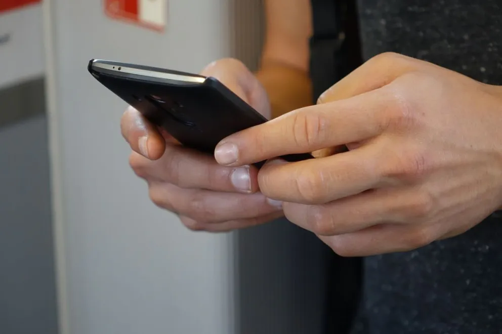 Whatsapp: ¿cómo escribir mensajes al revés?