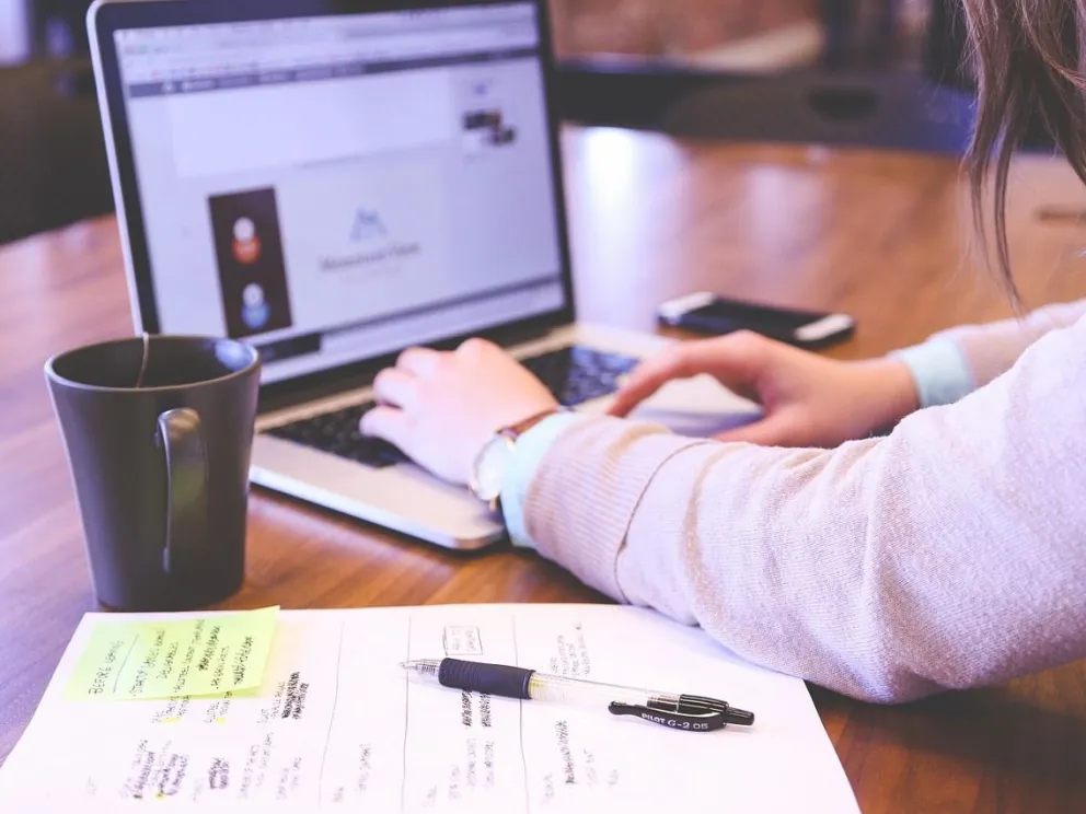 10 páginas web para aprender gratis herramientas online