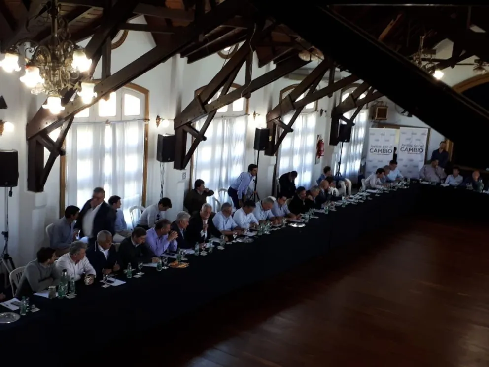 Zara estuvo presente en el Foro de Intendentes