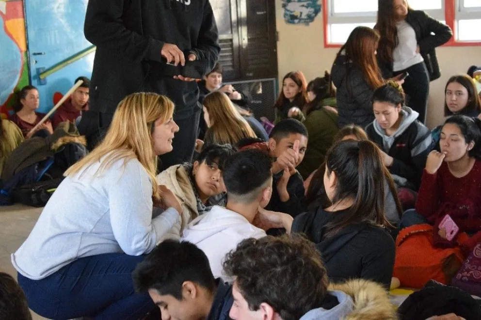 Violencia de género:  10 mil jóvenes trabajaron en prevención