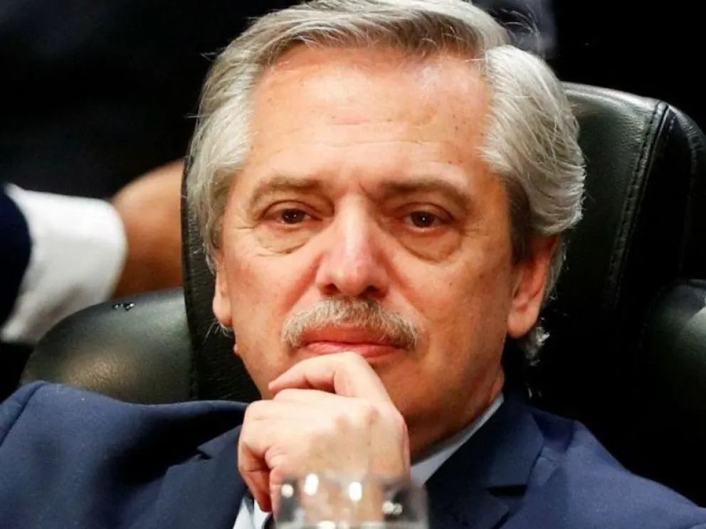 Fernández removería a los embajadores políticos de Macri