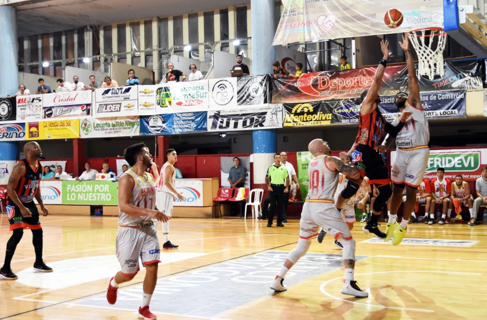 Duelo clave por la cima de la División Sur